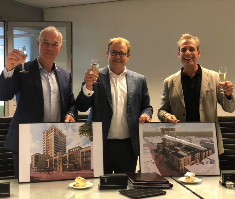 Ondertekening Nikkels Van Berlo